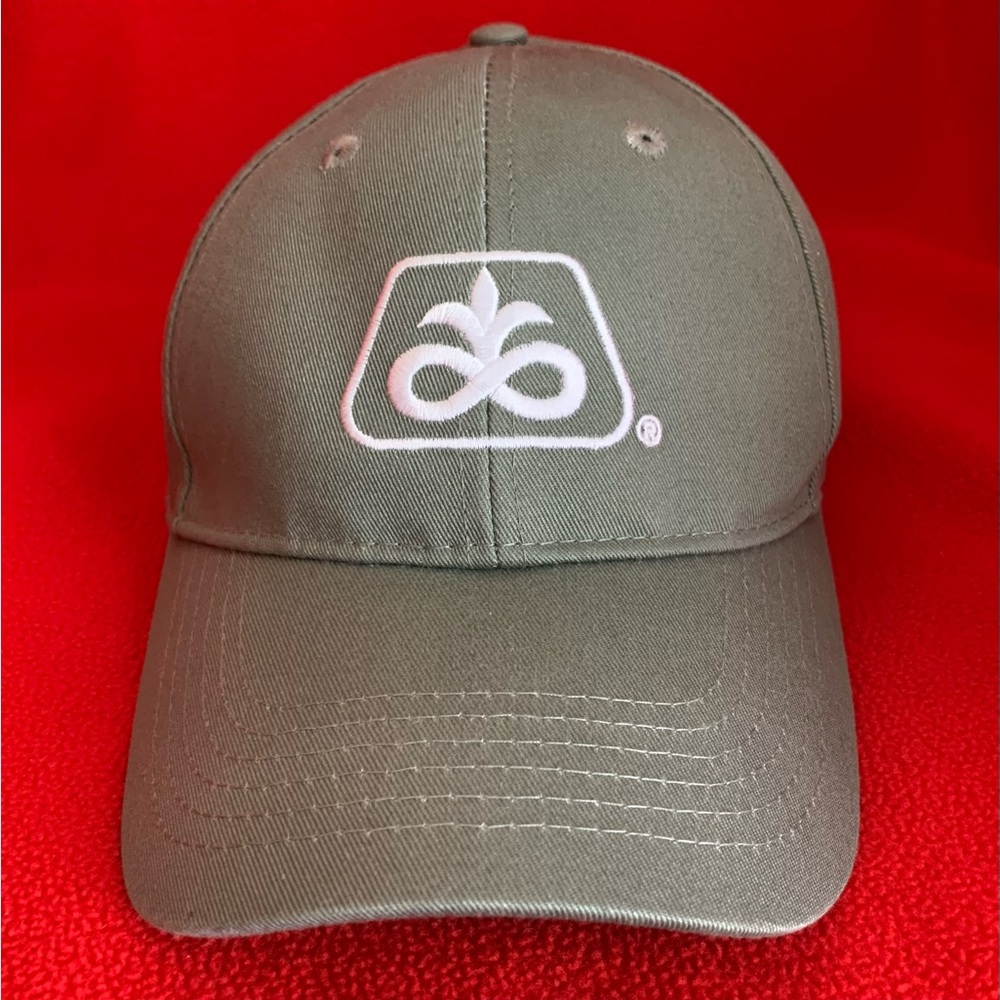DuPont/Pioneer Hat
